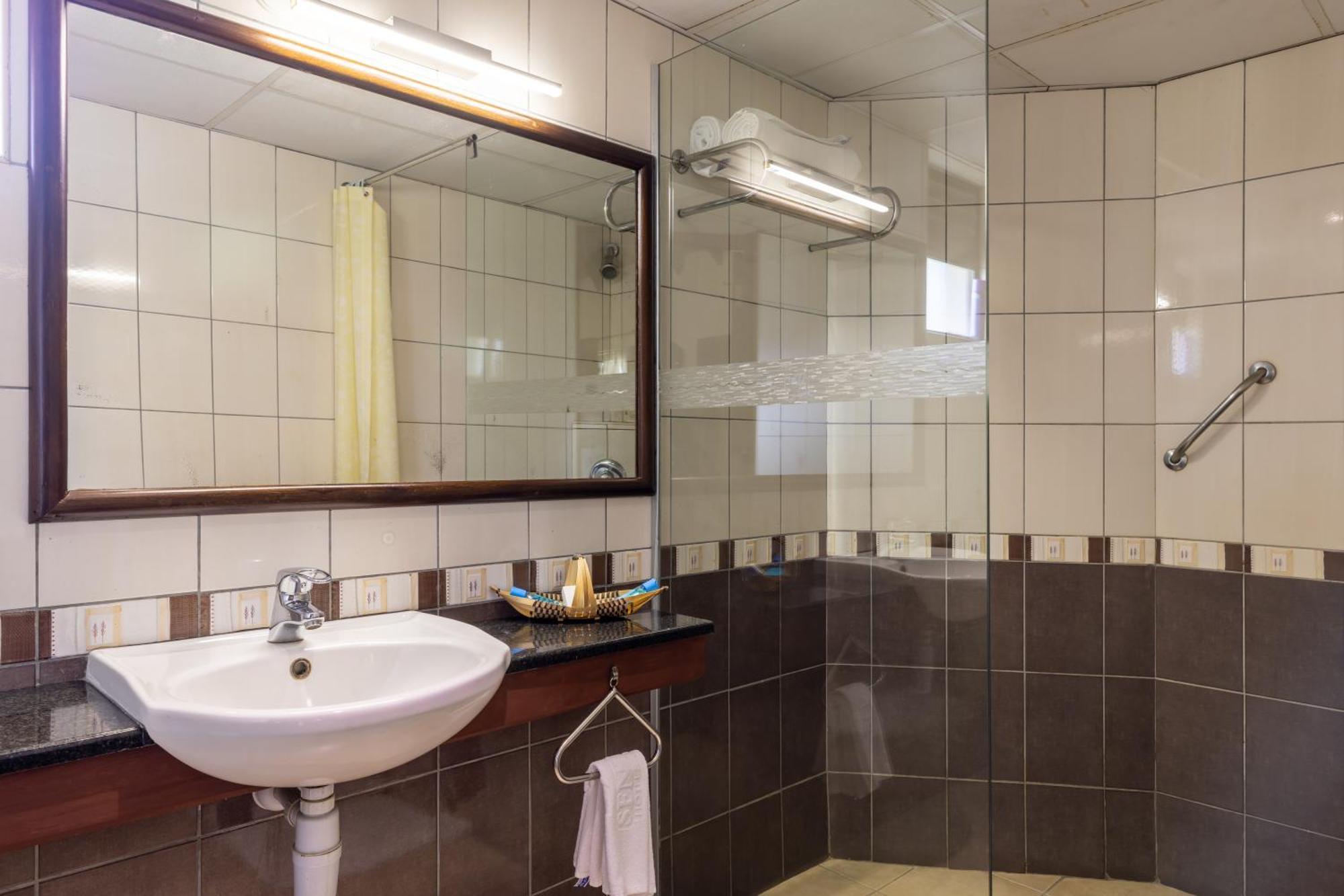 Sentrim Elementaita Lodge Elmenteita 외부 사진